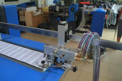 Máquina plegadora de papel de 660T